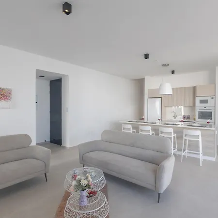 Aqua 4 Bedrooms אתר נופש