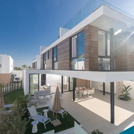 אתר נופש Aqua 4 Bedrooms *