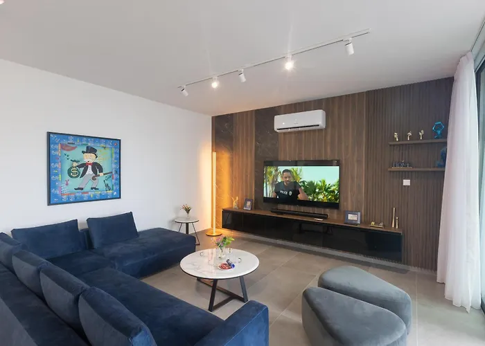 Aqua 4 Bedrooms * Paralimni