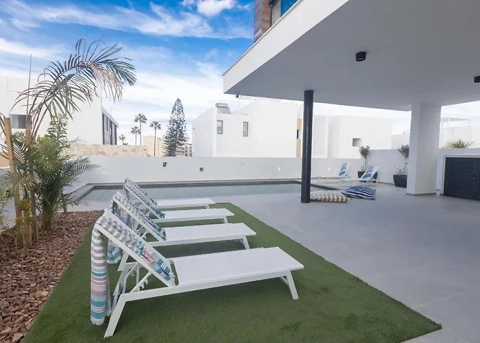 Aqua 4 Bedrooms Rezort *